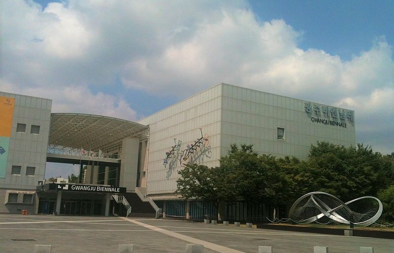 1024px-Gwangju_Biennale_Exhibition.jpg