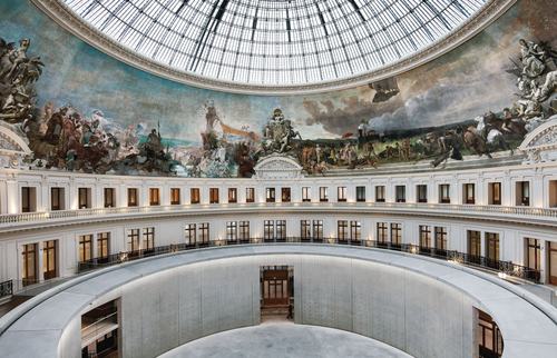 330_mu_pinault_bourse_01.jpg