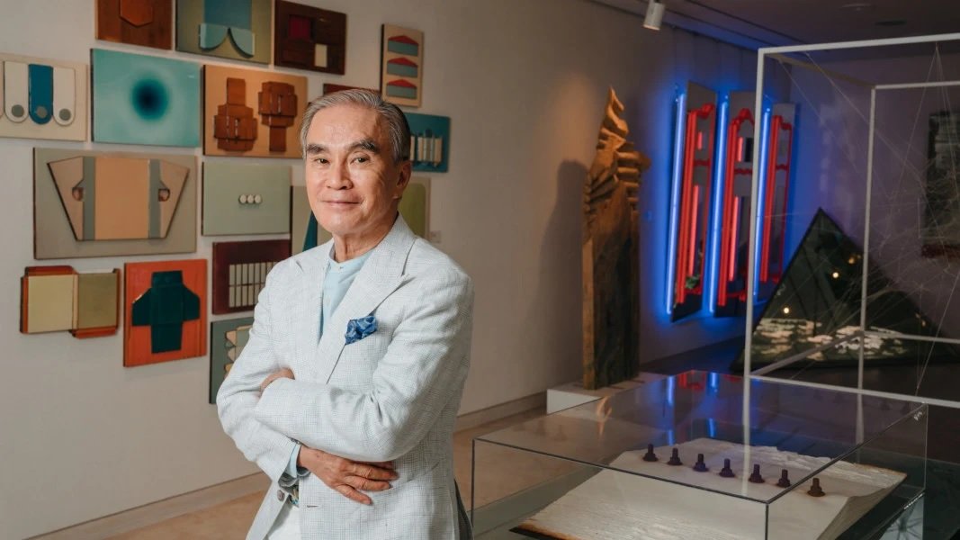 Caption. Businessman and collector Higgin Kim in his Seoul office © Jun Michael Park.jpg