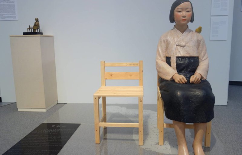 Kim Seo-kyung and Kim Eun-sung, Statue of a Girl of Peace (2011). Courtesy of the artists..jpg
