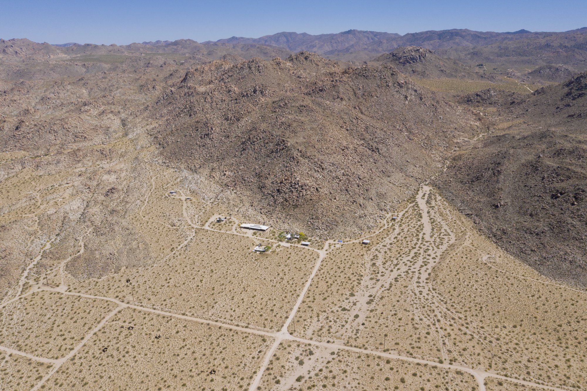 josh-cho-photography-andrea-zittel-12